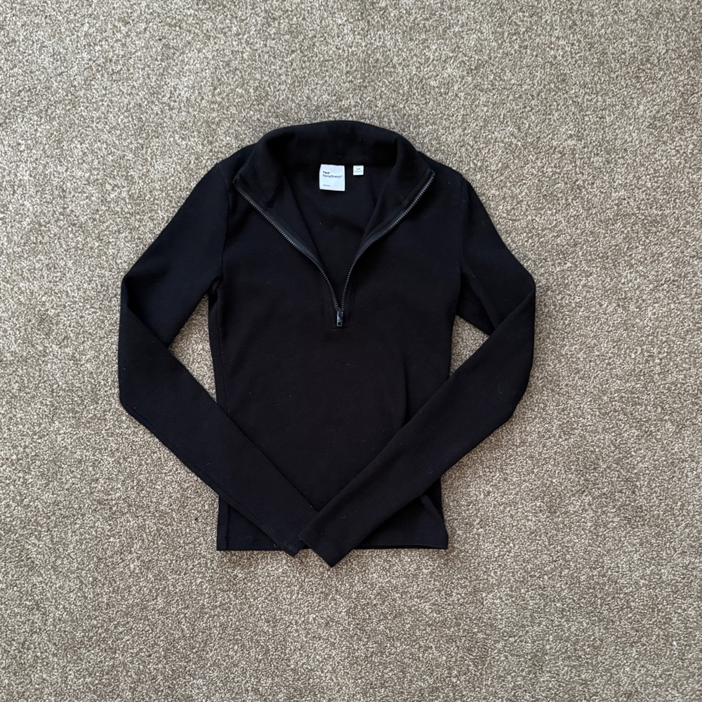 Aritzia top